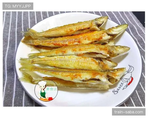 菲尔普斯早上吃的竟然是五条煎鱼？这生活是水里游出来的吗…